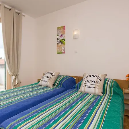 בית נופש House With A Parking Space Punat, Krk - 14698