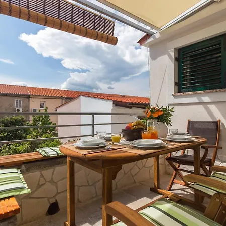 House With A Parking Space Punat, Krk - 14698 בית נופש